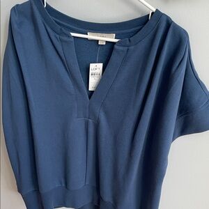 LOFT Women's Blue Top sweatshirt